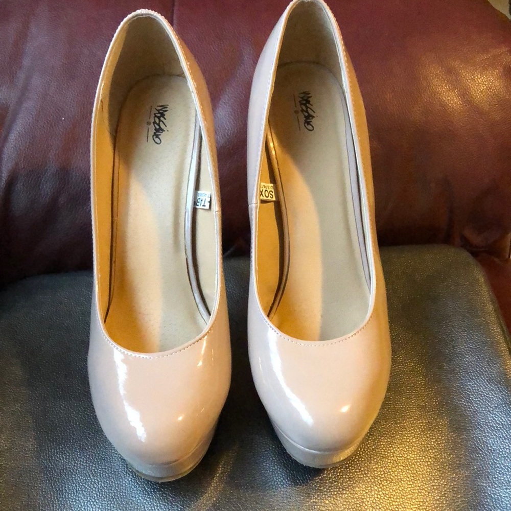 Nude Mossimo platform stilettos